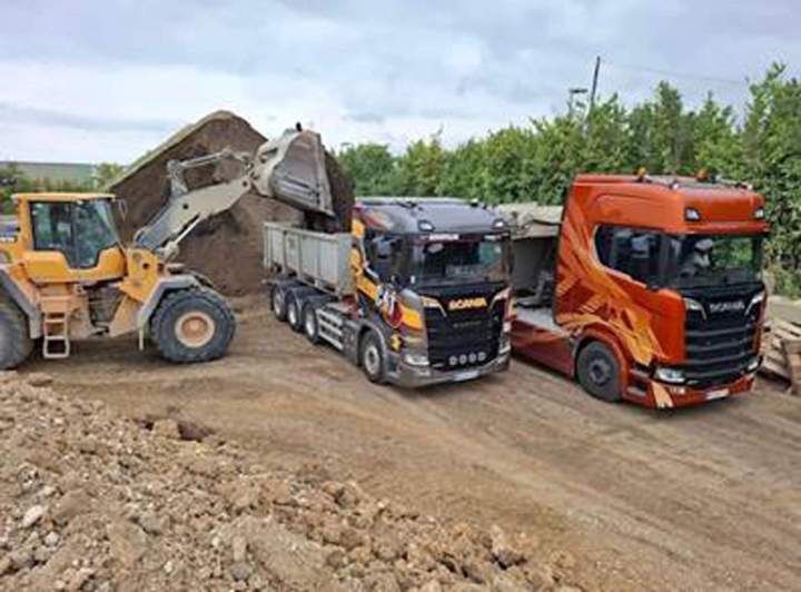 Mise à disposition de camions Plaisir